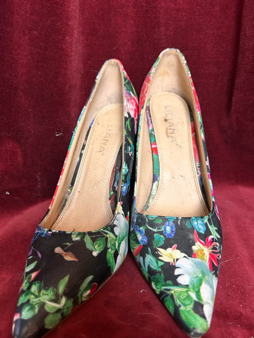 Liliana Black Floral Pointed Toe Pumps